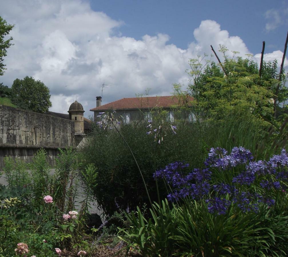 Le Gite Du Poisson Roy Navarrenx Buitenkant foto